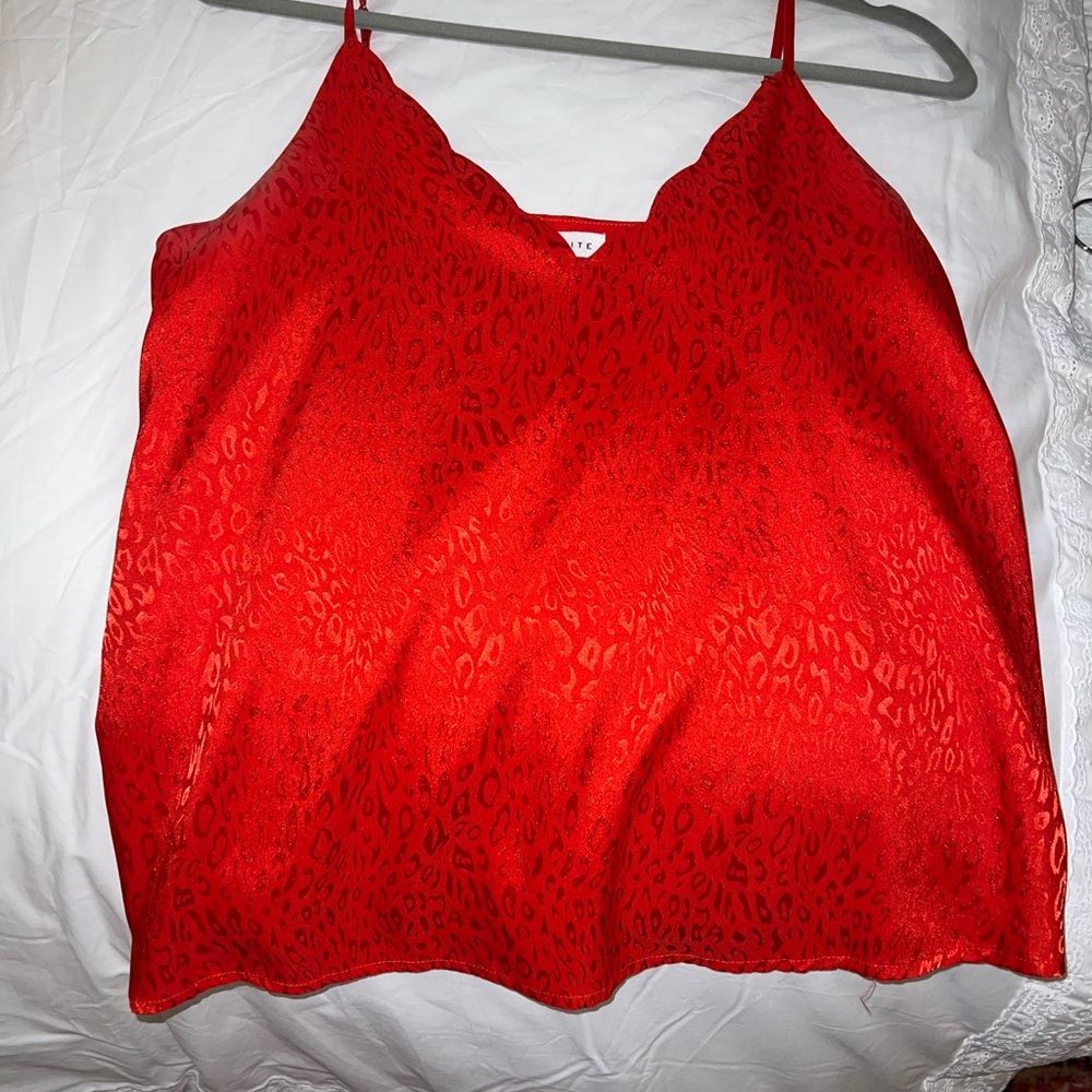 Fun red tank